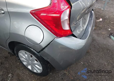 2015 Nissan Versa Note Sv z USA, uszkodzony, nr VIN 3N1CE2CPXFL434654